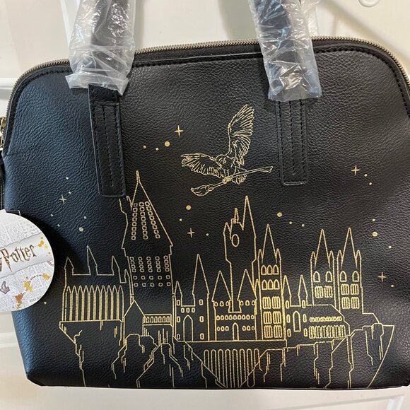 Loungefly - Harry Potter - Hogwarts - Satchel Bag Purse - Hedwig Castle - Black - Picture 3 of 12